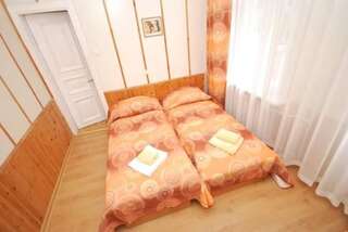 Отель Vila Dainava Друскининкай Двухместный номер эконом-класса с 2 отдельными кроватями-2